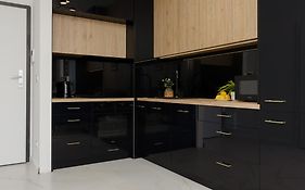 Warsaw Kotsisa Apartments With Parking By Noclegi Renters