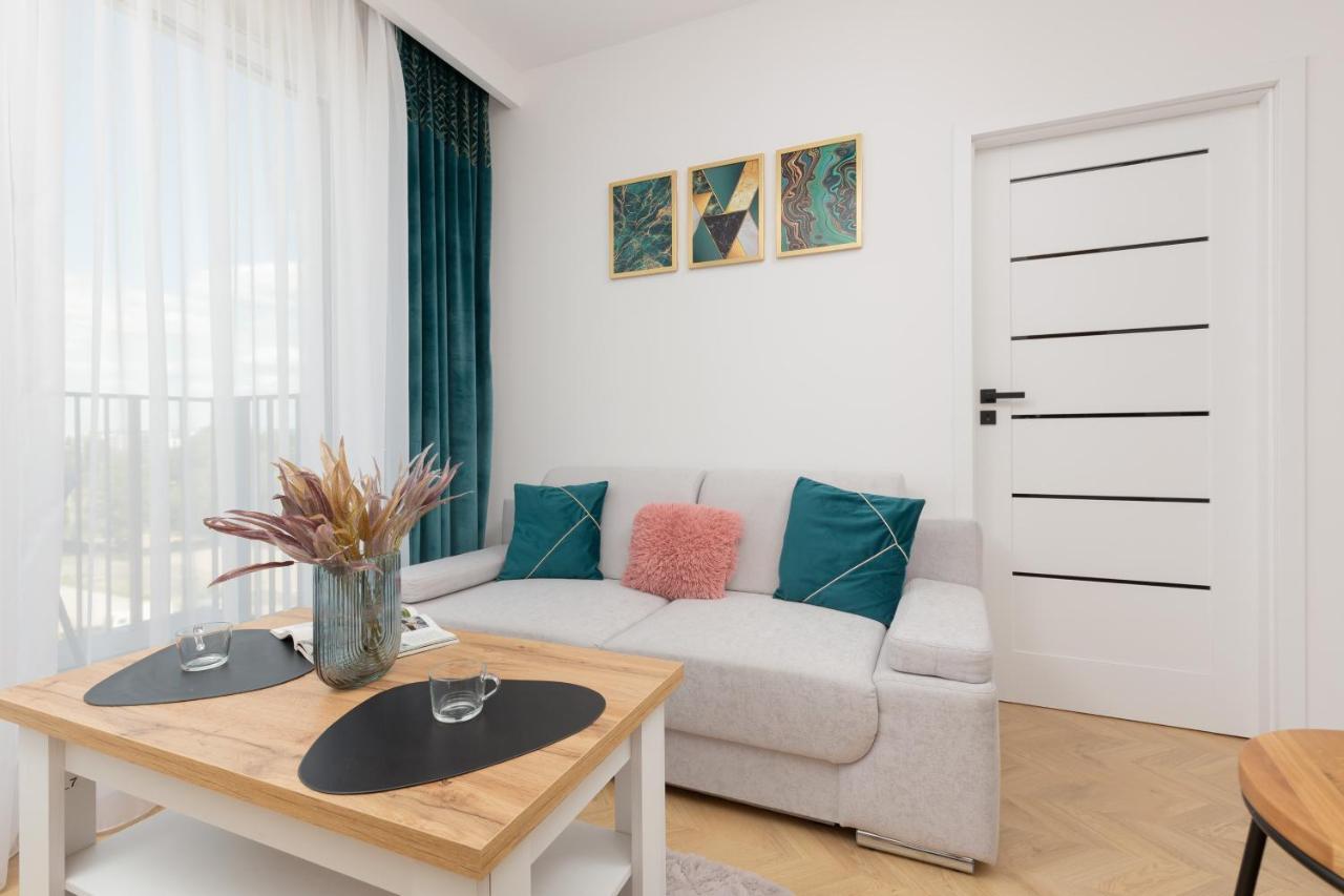 Warsaw Kotsisa Apartments With Parking By Noclegi Renters Экстерьер фото