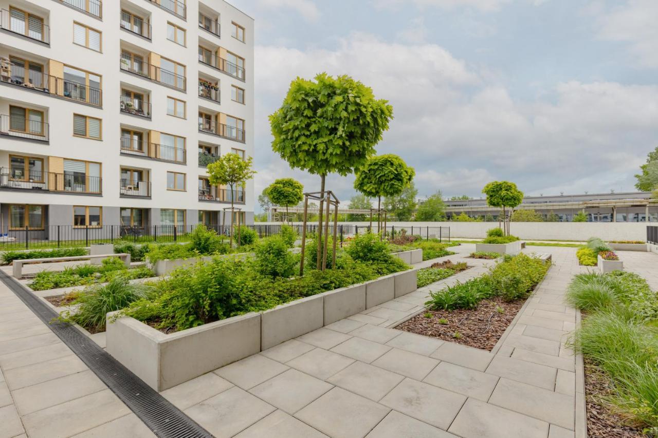 Warsaw Kotsisa Apartments With Parking By Noclegi Renters Экстерьер фото