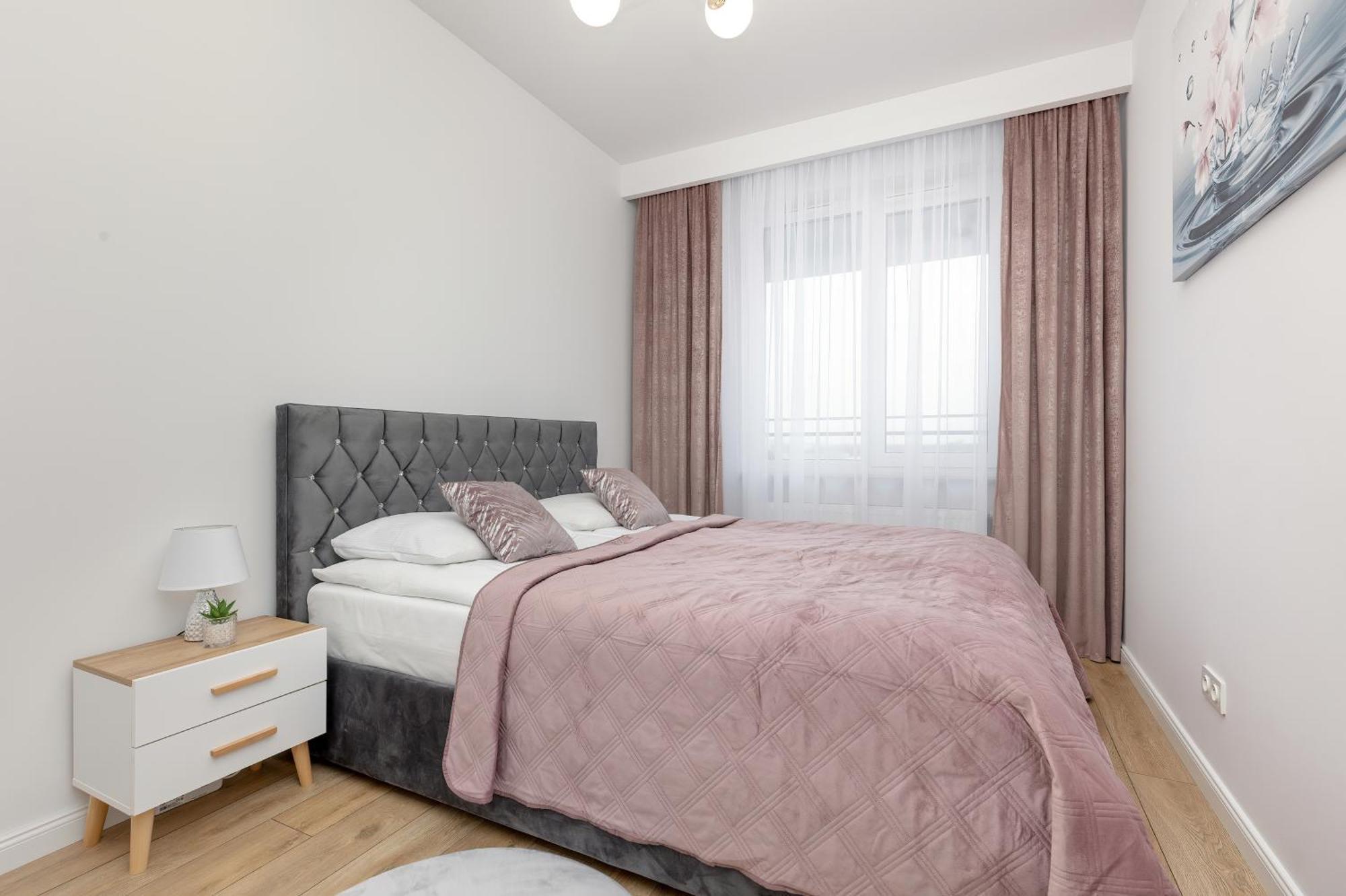 Warsaw Kotsisa Apartments With Parking By Noclegi Renters Экстерьер фото