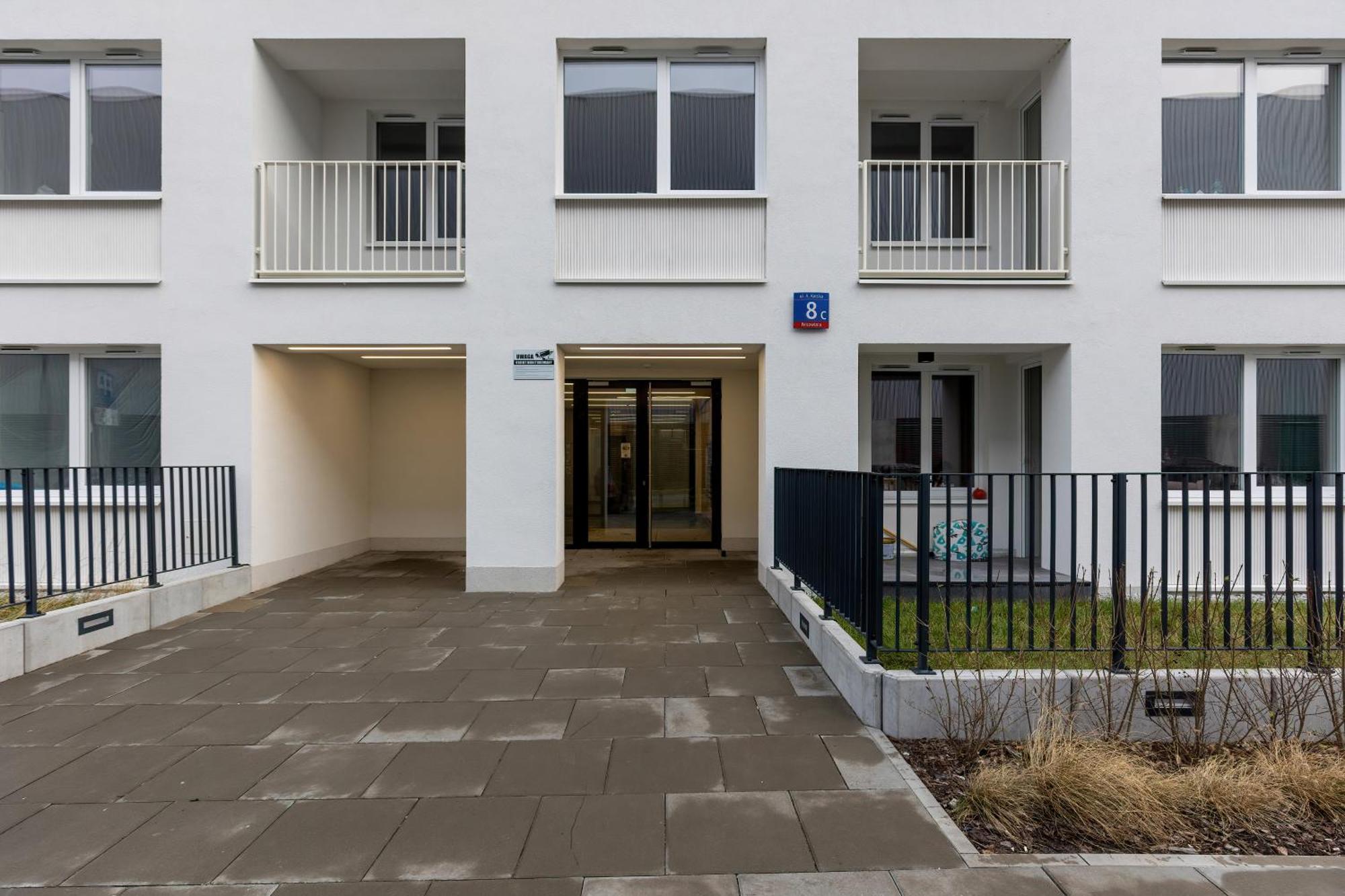 Warsaw Kotsisa Apartments With Parking By Noclegi Renters Экстерьер фото
