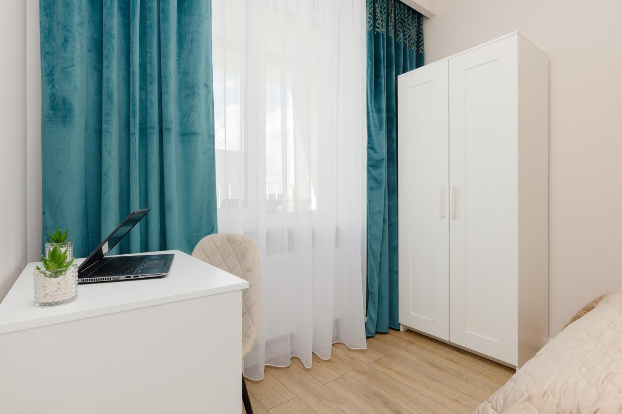Warsaw Kotsisa Apartments With Parking By Noclegi Renters Экстерьер фото