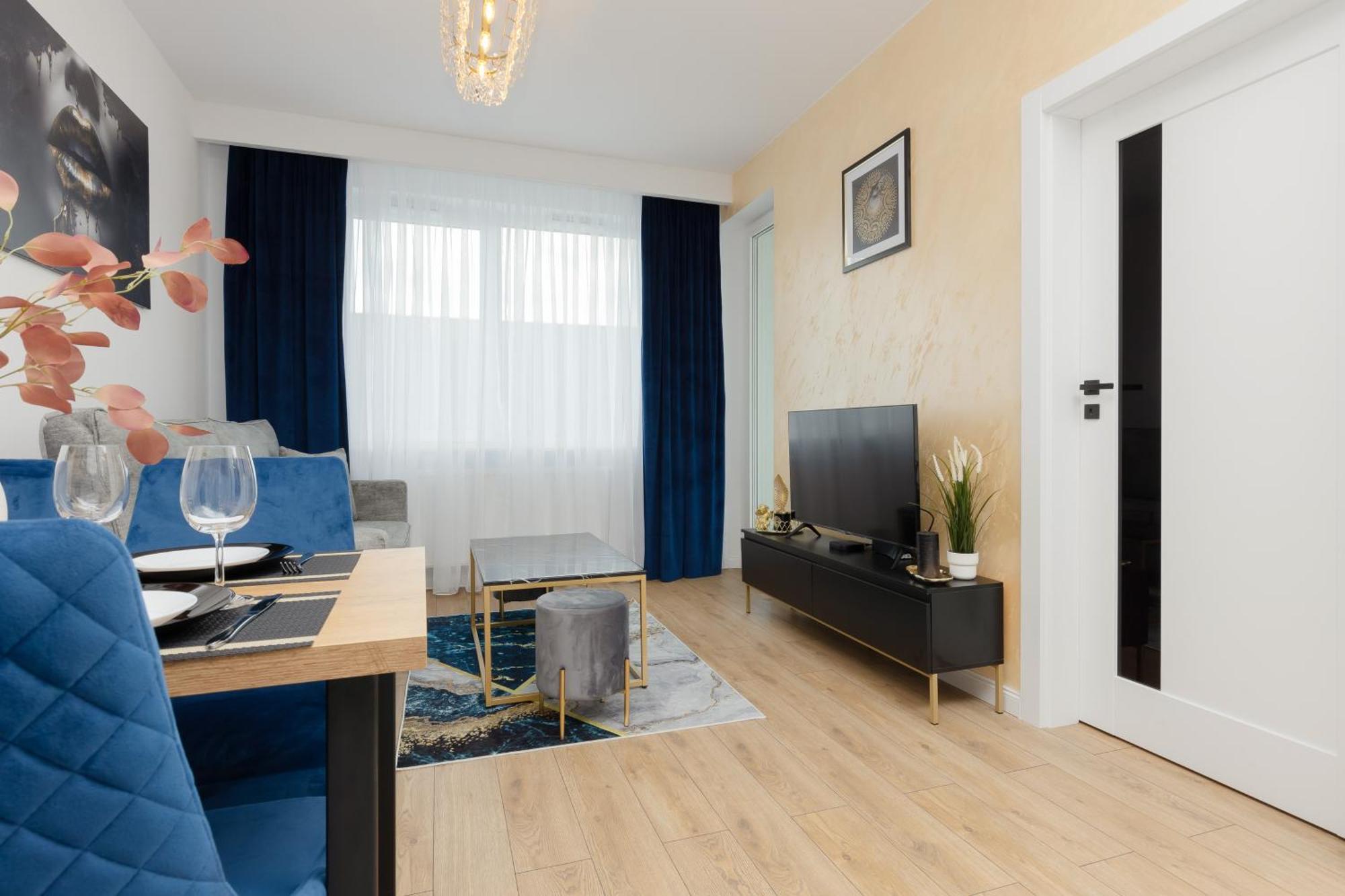 Warsaw Kotsisa Apartments With Parking By Noclegi Renters Экстерьер фото
